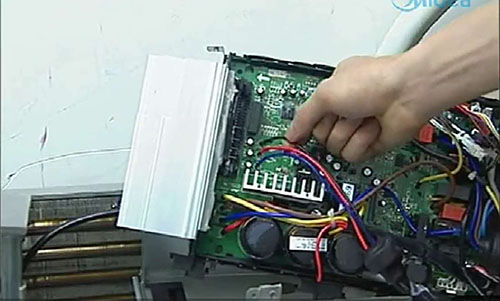 陆丰美的空调电话是多少